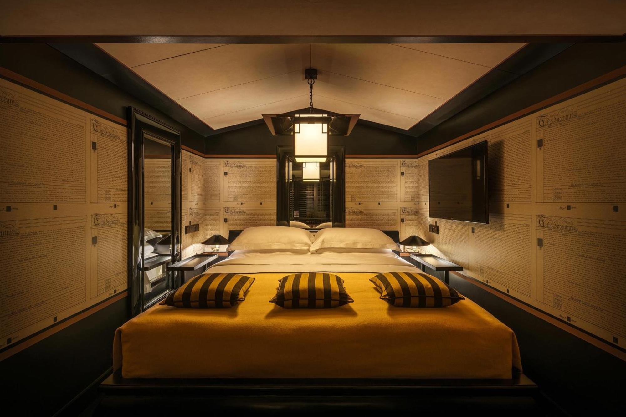 Opium Club Suite 1 King City View Roundtrip Airport Transfers Club Lounge Access Complimentary Cocktails & Snacks