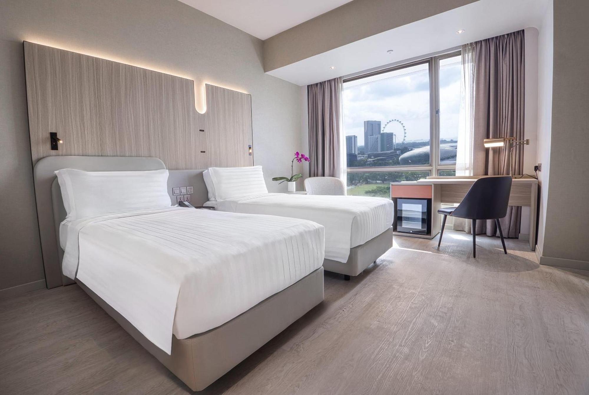 Premier King Room Marina Bay View