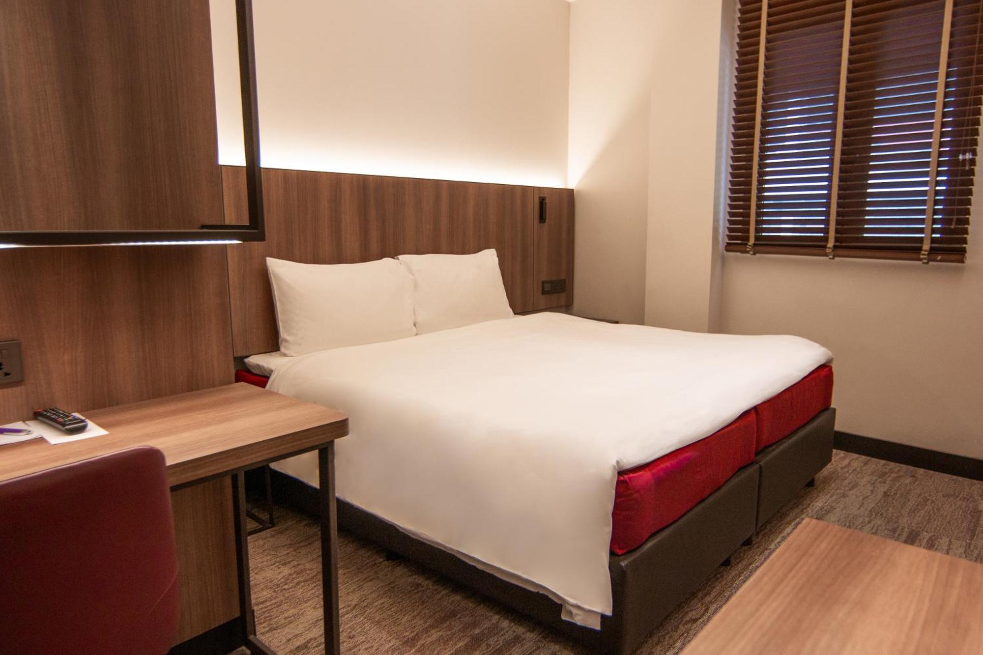 Tyrwhitt Superior Room,1743702351:JPEG
