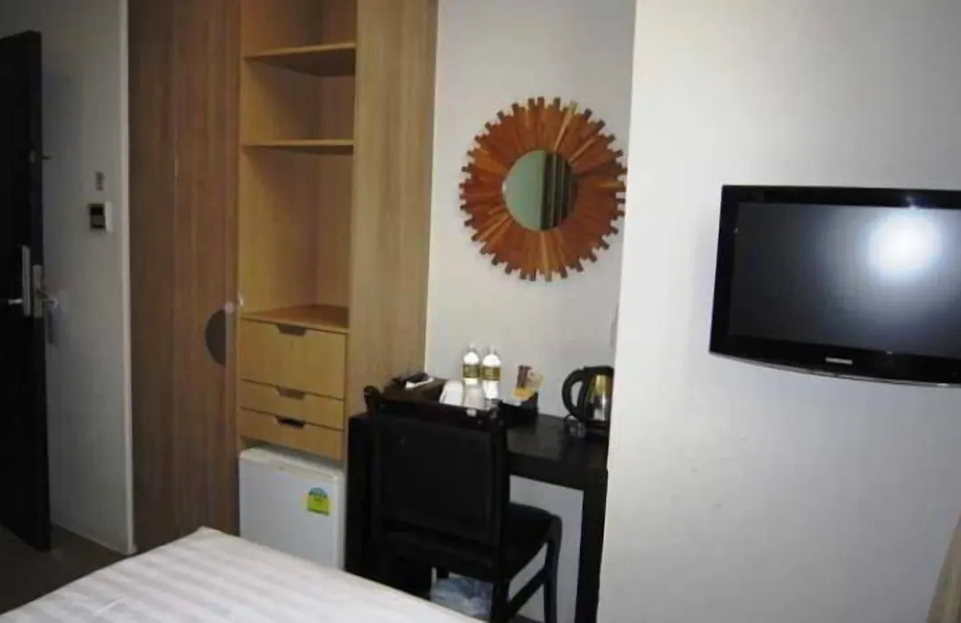 Santa Grand Hotel Little India-1