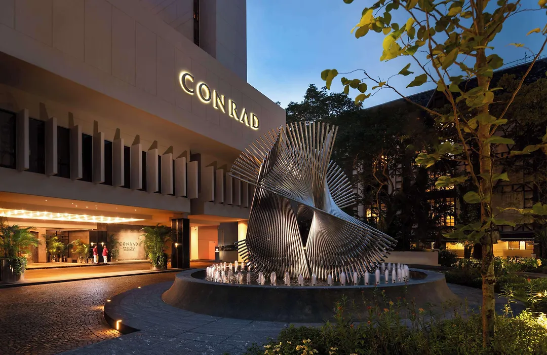Conrad Singapore Orchard-1