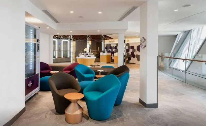 Yotelair Singapore Changi Airport At Jewel-1