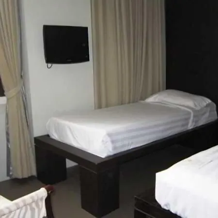 Santa Grand Hotel Little India-2