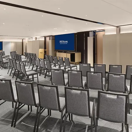 Hilton Singapore Orchard-2